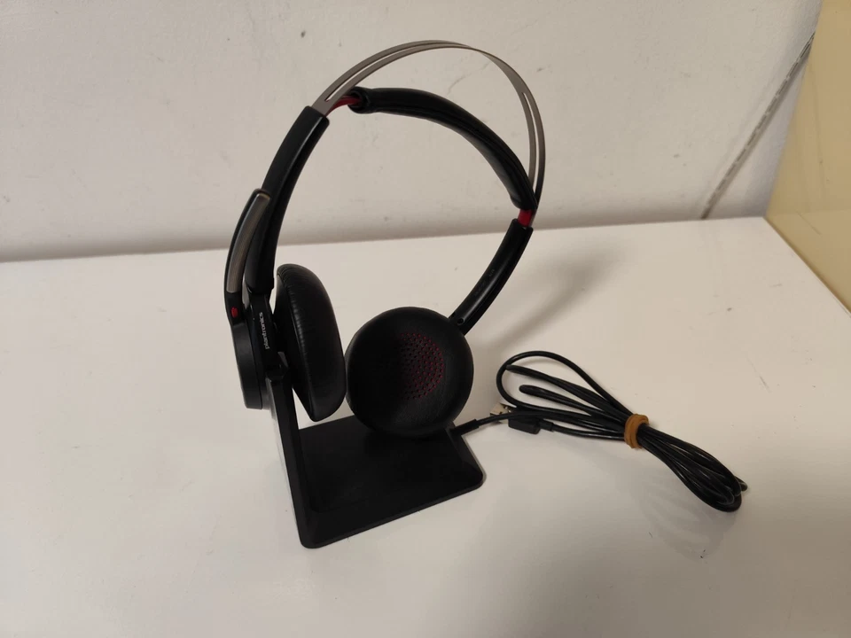 Plantronics Voyager Focus UC BT Headset B825 mit Ladestation - Bild 2 von 2