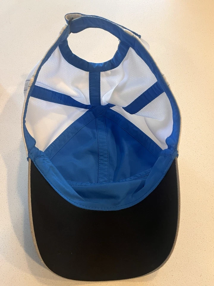 Nike Featherlight Hat Cap Strap Back Blue And White Panel. - Image 3 of 4