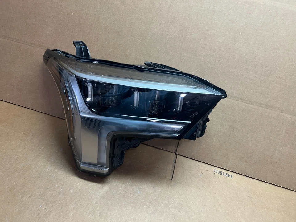 OEM 2022 2023 2024 TOYOTA TUNDRA SEQUOIA LED HEADLIGHT PROJECTOR STYLE RIGHT - Image 3 of 4