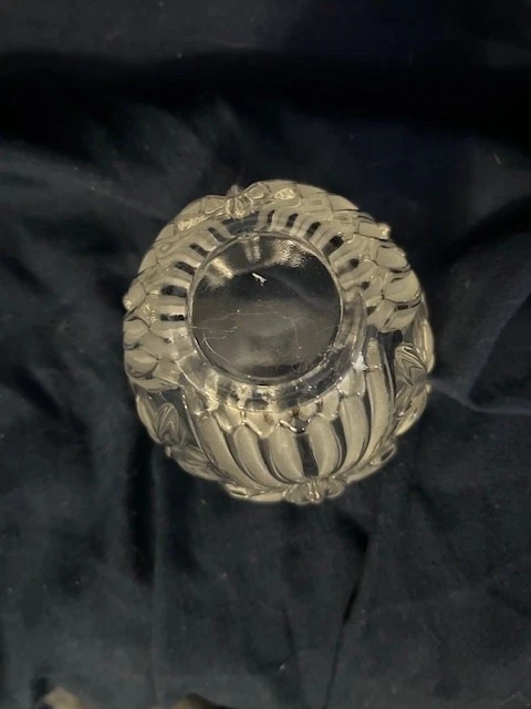 Gorham Angel Etched Glass Small Trinket or Candy Bowl - Image 3 of 4