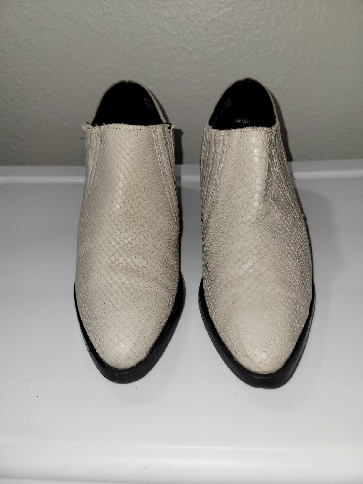 Steve Madden Korral Cream Leather Block Heel ankle boots Women's Size US 8.5 M