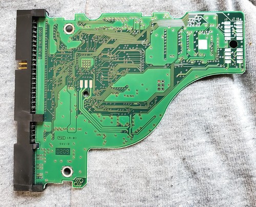 Replacement donor PCB for Seagate 40GB ST340810A hard drive - 10013962 REV B - Picture 3 of 7