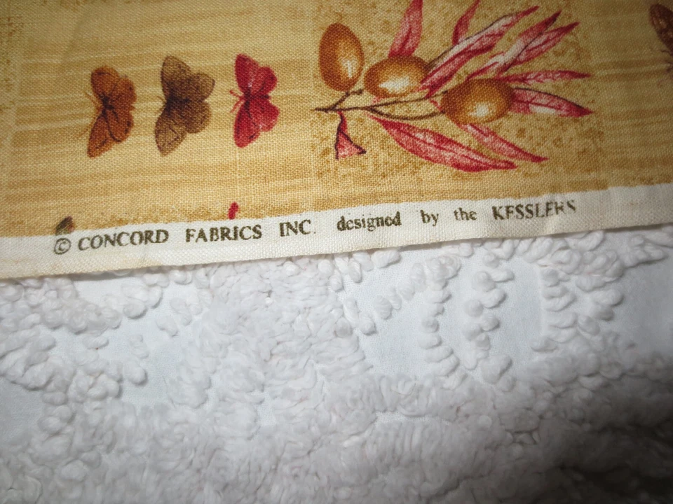 3414. KESSLERS Gold LEAF PRINT 55% Linen 45% Cotton FABRIC - 44" x 7 yds. - Image 4 of 4