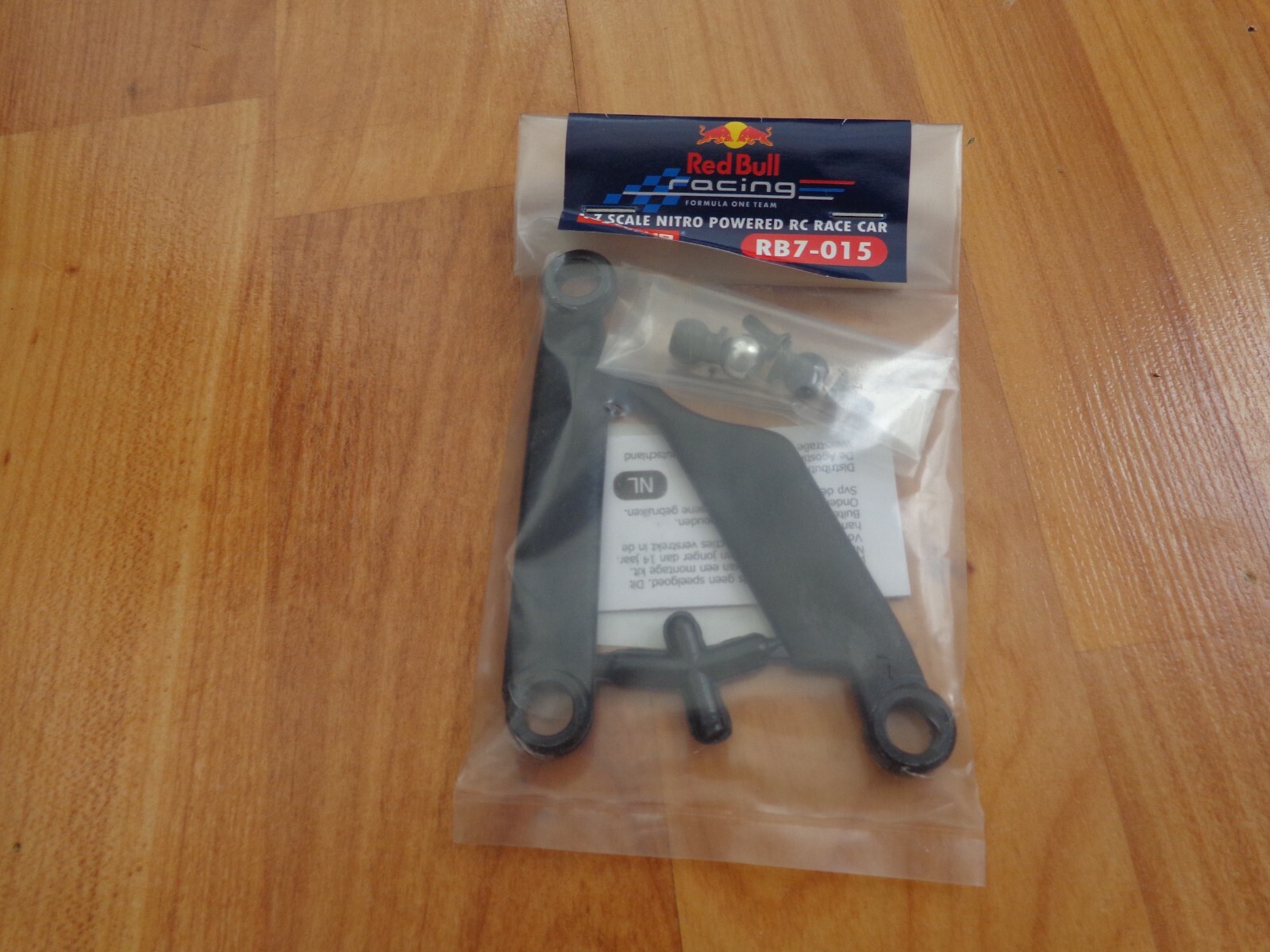 1/7 DEAGOSTINI BUILD RED BULL RACING RB7 RC F1 CAR #15 FRONT LEFT UPPER WISHBONE