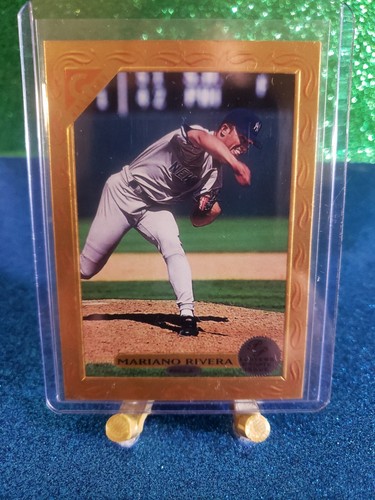 Mariano Rivera [Player's Private Issue] #158 1997 Topps Gallery card