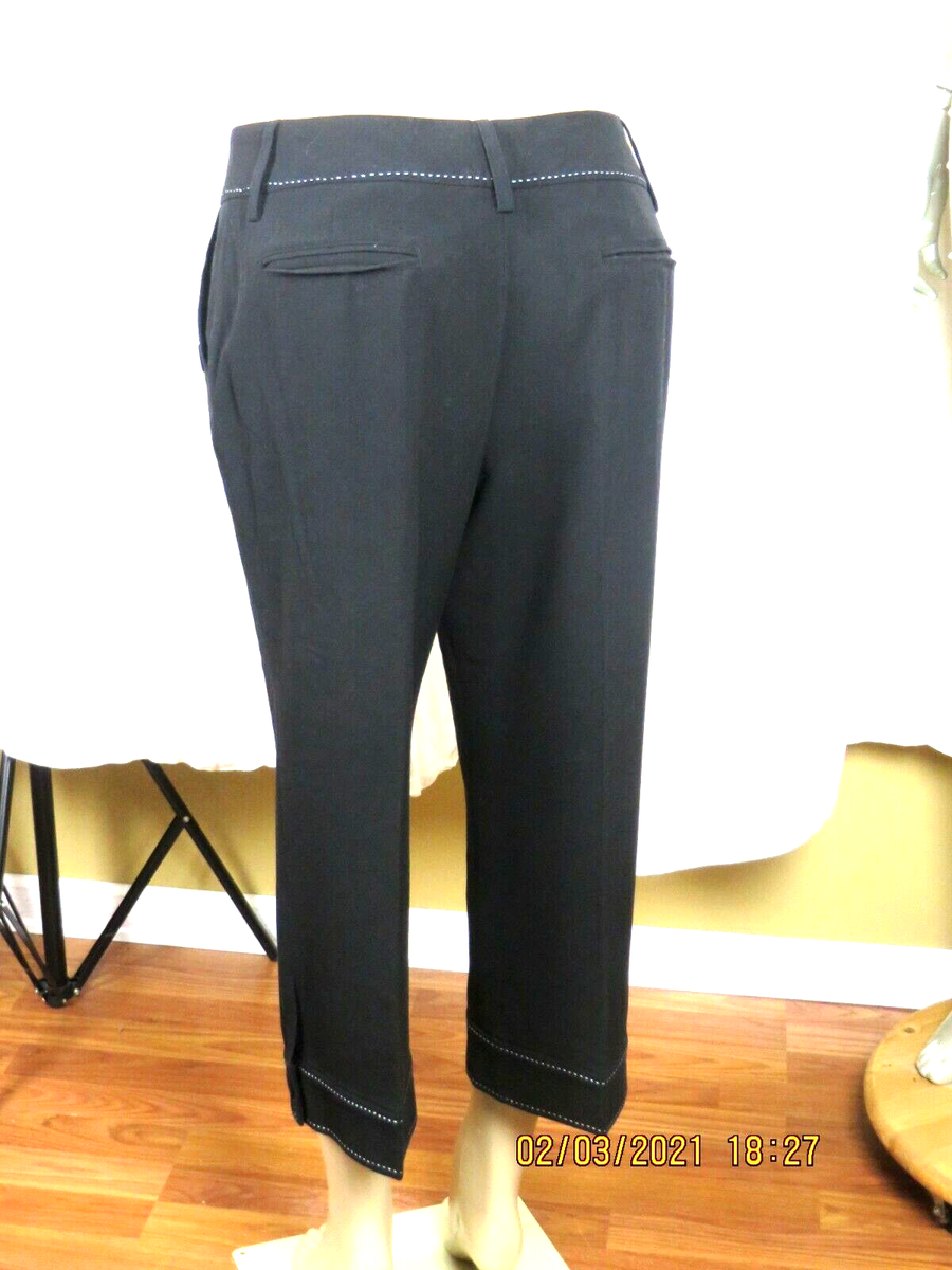 Feathers Women's Plus Size Yummy Fleeceback Cargo Capri Pants