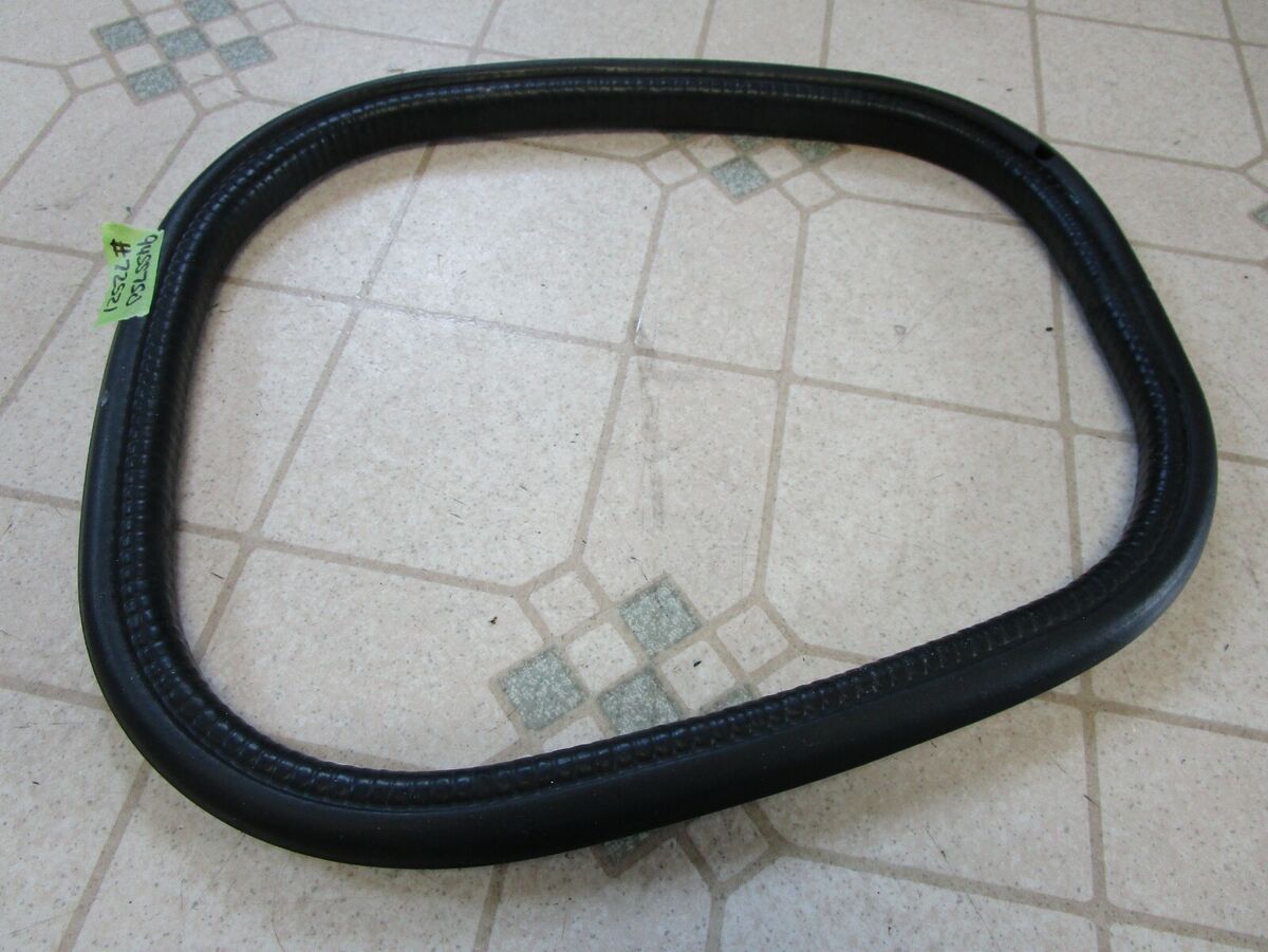 94 Kawasaki SS 750 Jet Ski Front Storage Hood Compartment Seal