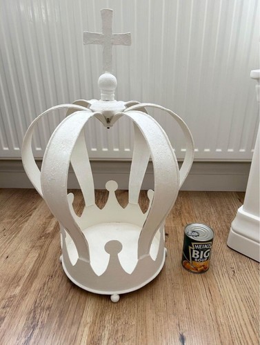 Shabby Chic/Country HUGE white painted crown metal candle Tealight holder - Picture 5 of 6