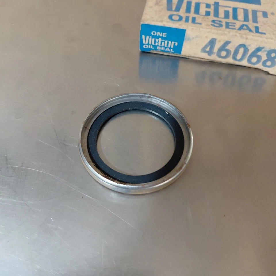 1960-1966 Ford Falcon Mercury Comet NOS Victor 46068 Front Wheel Seal CR 15509 - Image 3 of 3