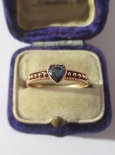 Fine bague solitaire coeur