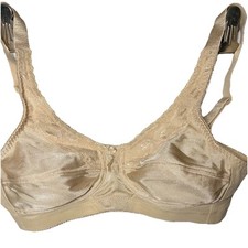 Nearly Me Mastectomy Bra 32a Beige Wireless Lace Trim Inner Pockets Adjustable