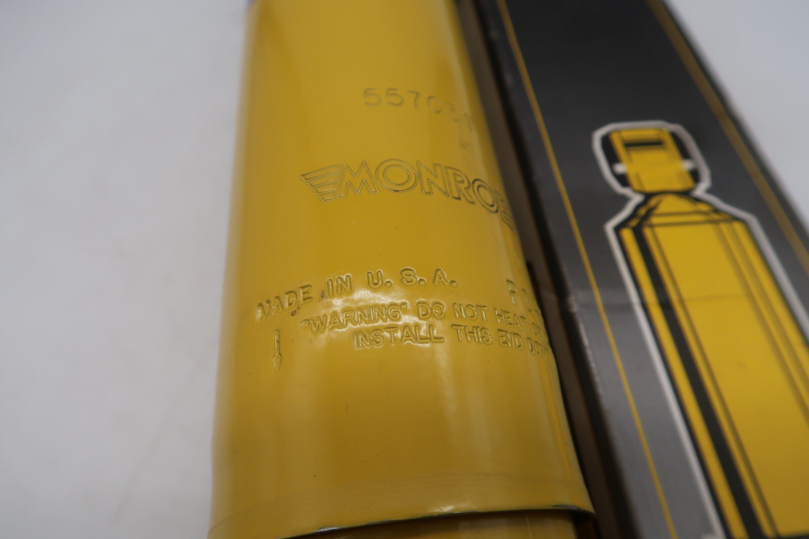 Monroe 557031 – 1 Pair Magnum RV Front Shock Absorbers - Workhorse W22 RV image 3