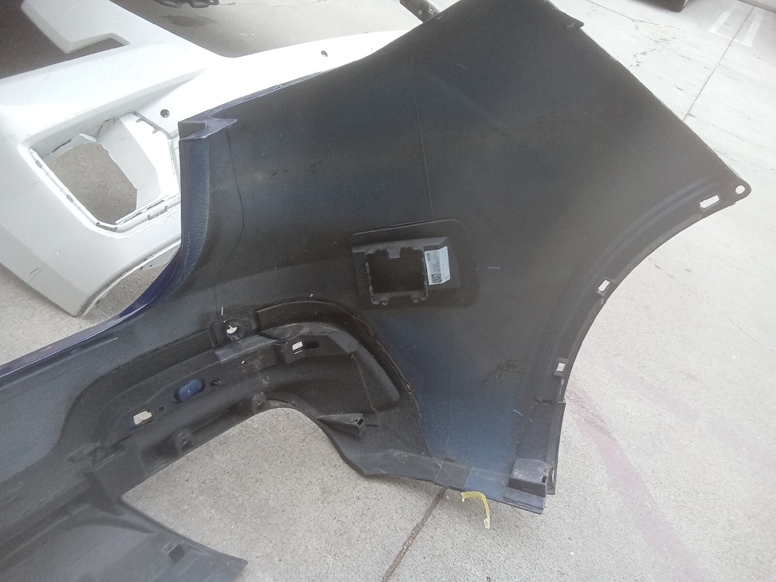 all tabs  2021-22  Maserati Levante Rear Bumper Cover Sensor OEM M161 (w2-14)