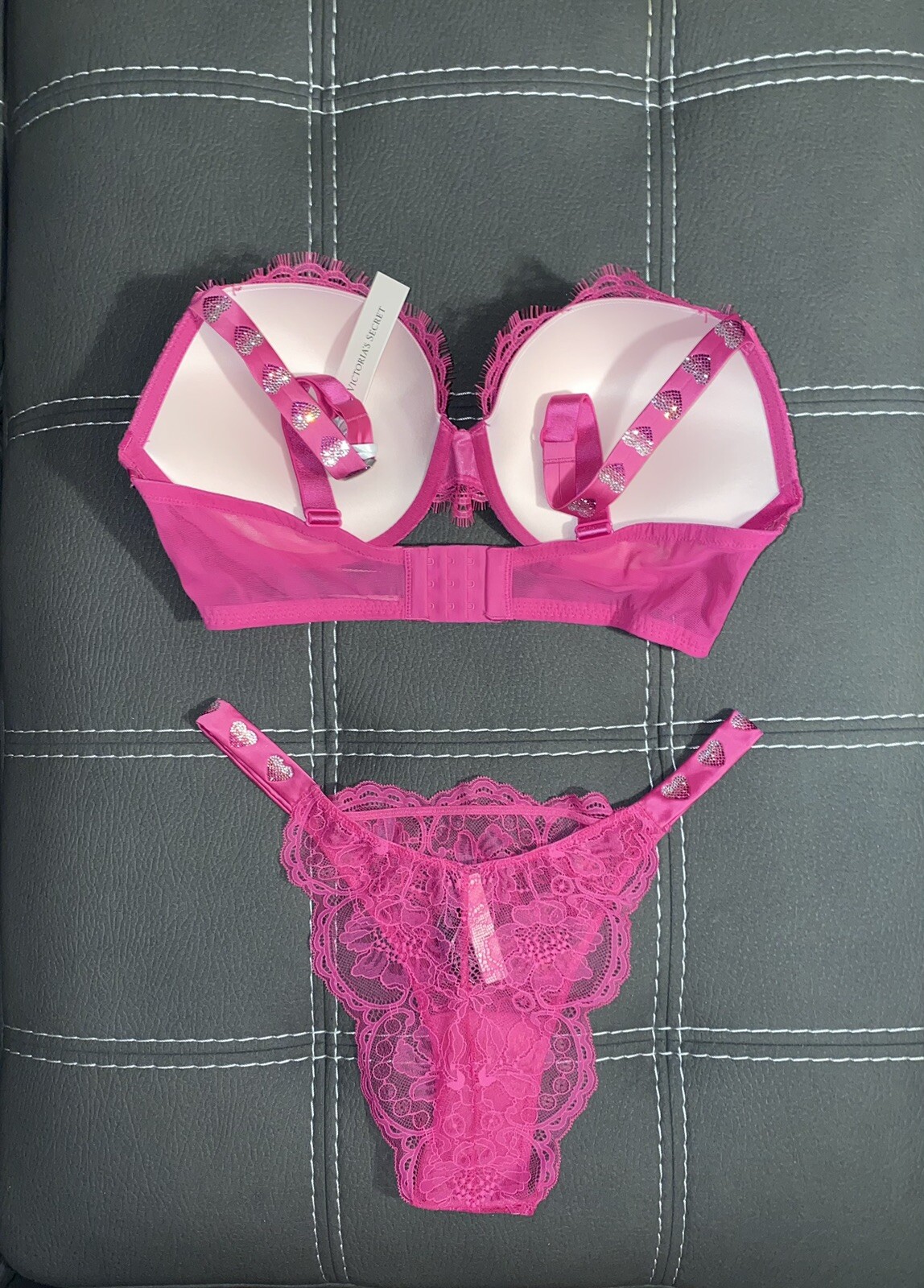 New Victoria Secret Set Bra 38D Panties Brazilian Large Heart