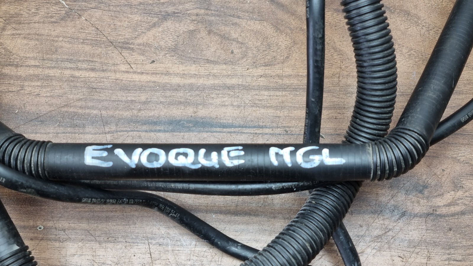 RANGE ROVER EVOQUE L538 ADBLUE TANK FILL IT UP NECK HOSE PIPE 20142019