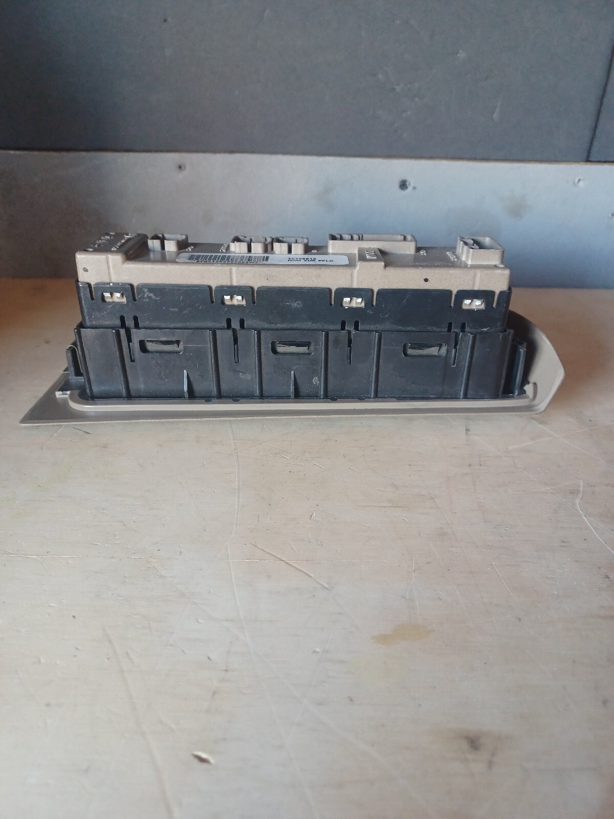 15186212 DDM 2DR PFLD 2003 2006 CHEVROLET SILVERADO GMC 2dors Lefht