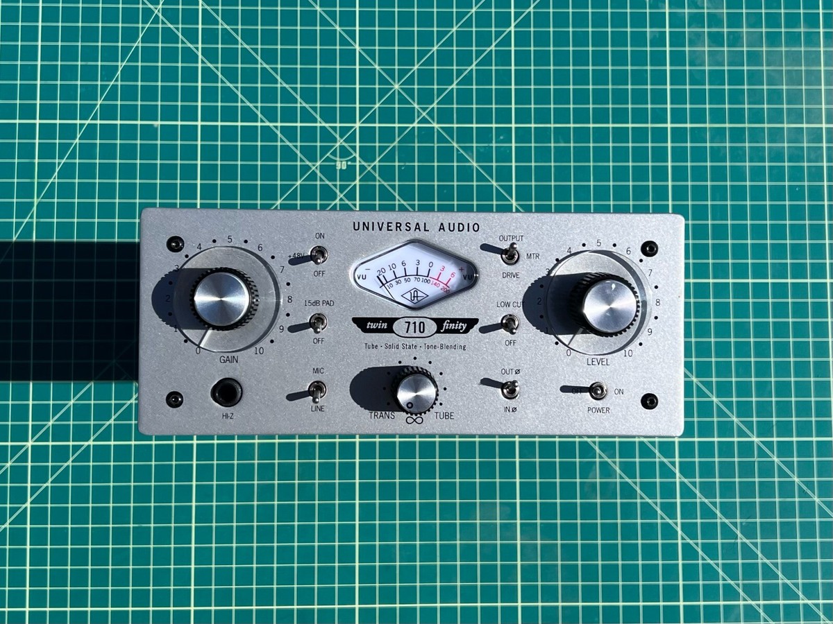 Universal Audio 710 Twin-Finity | Analog Microphone Preamp