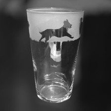 AUSTRALIAN SHEPHERD DOG  Frieze - Boxed 57cl Conical 1 Pint Glass
