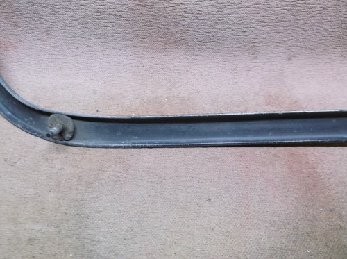1969 1970 MERCURY COUGAR XR7 LEFT ACROSS REAR VINYL TOP MOULDING GOOD CONDITION - Picture 8 of 12