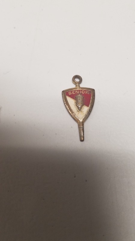 "75 Senior Class Pin