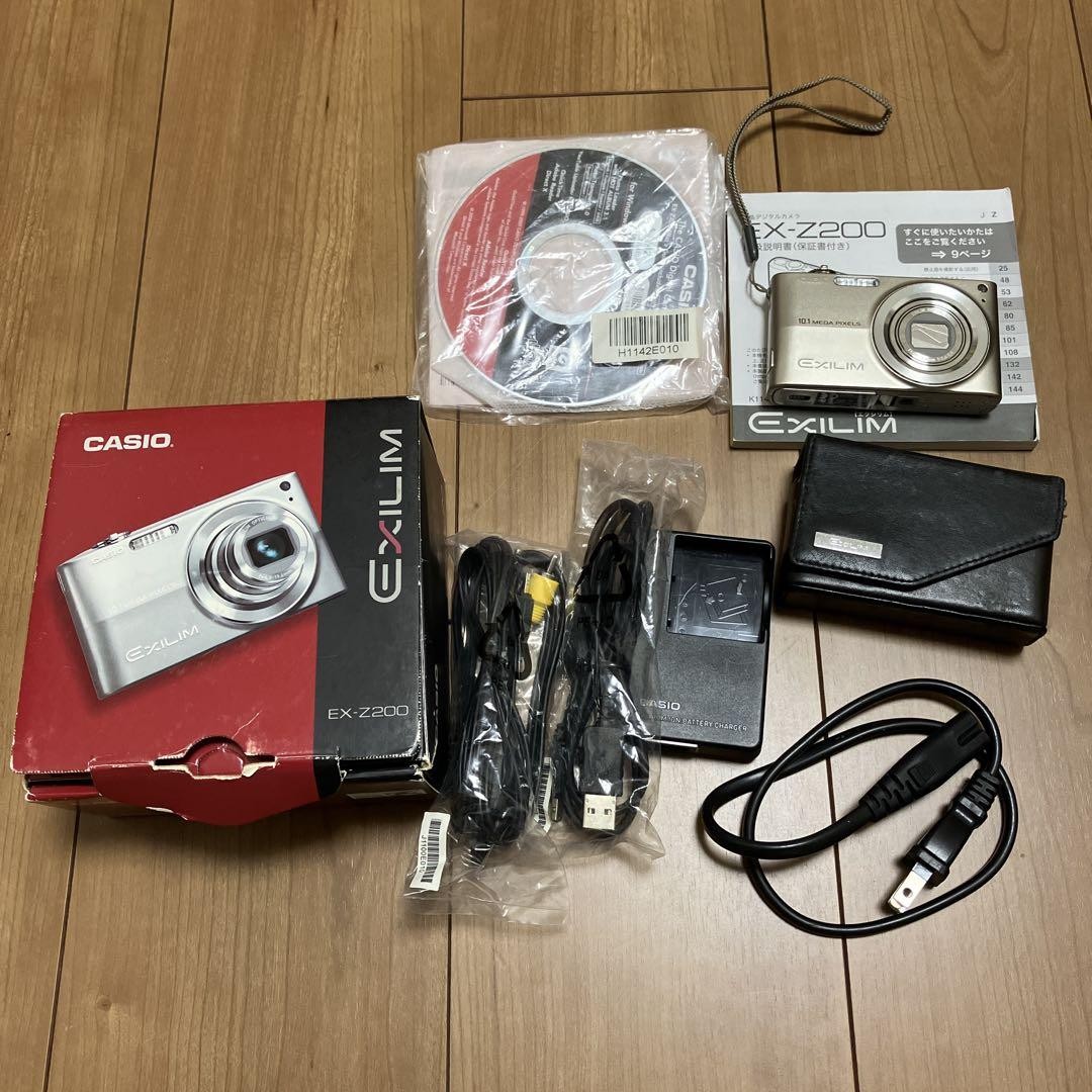 CASIO EX-Z200 デジタルカメラ ゴールド EXILIM ZOOM 【中古】Casio カシオ EX-Z200 ゴールド コンパクト