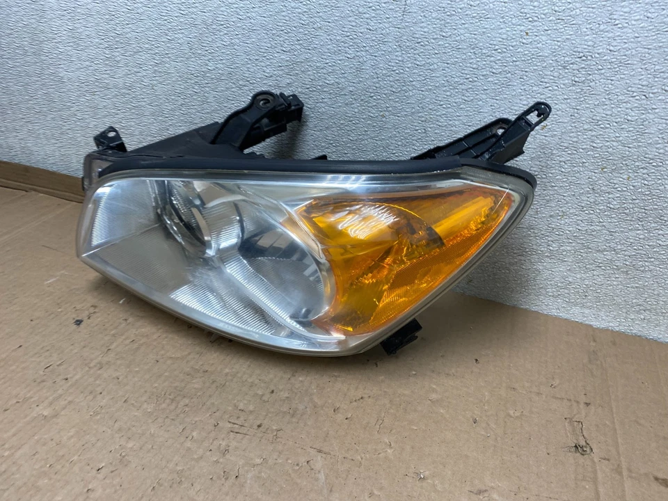 Faro lateral izquierdo halógeno Toyota Rav4 2009-2012 U8497 DW Foto 2 de 4