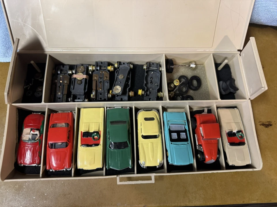 Estuche Aurora T-Jet Thunderjet Años 60 Vintage HO Slot Car Colección y Piezas Foto 2 de 4