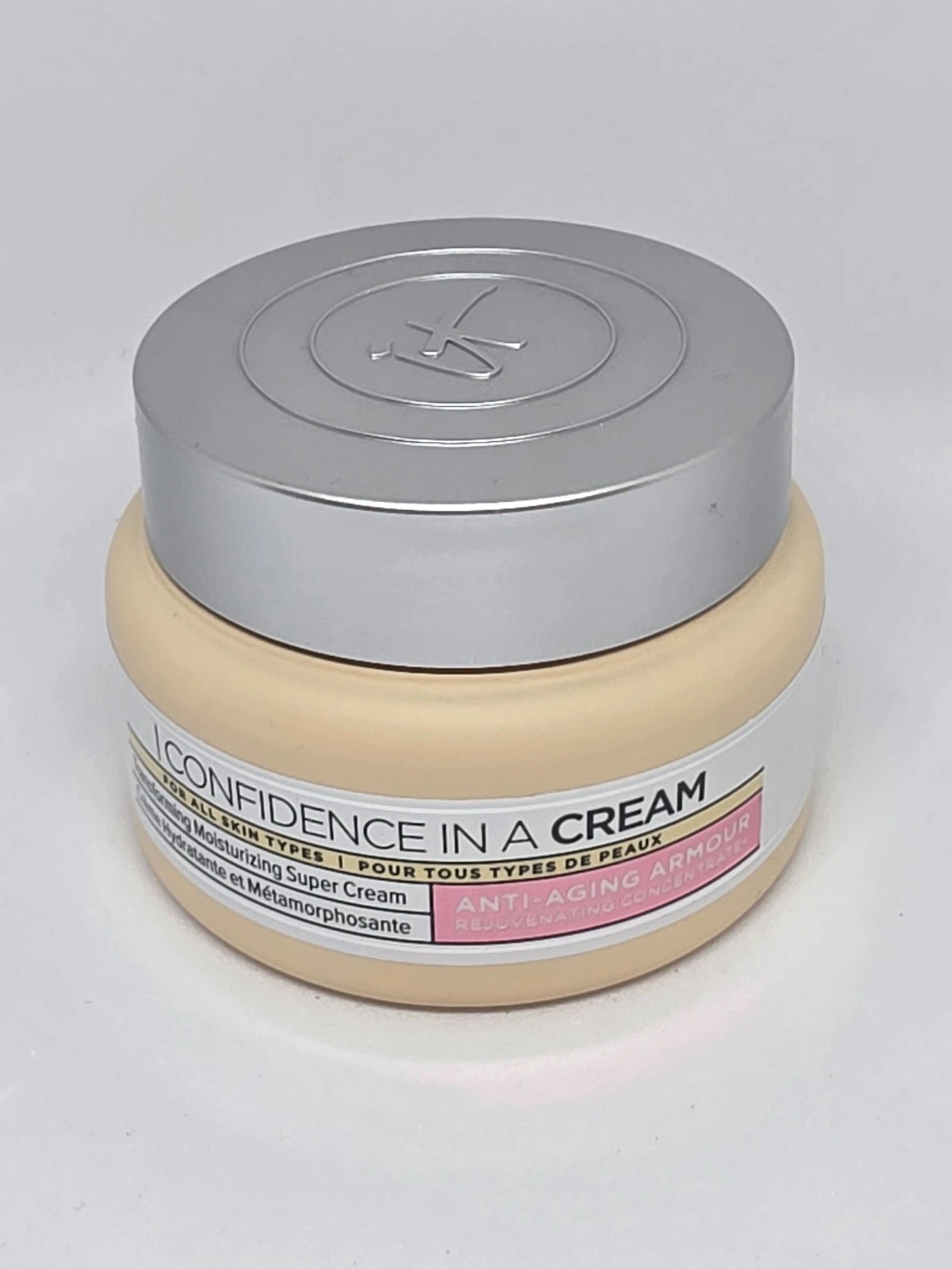 IT Cosmetics Confidence In A Cream Anti Aging Hydrating Moisturiser 60ml New
Opens in a new window o