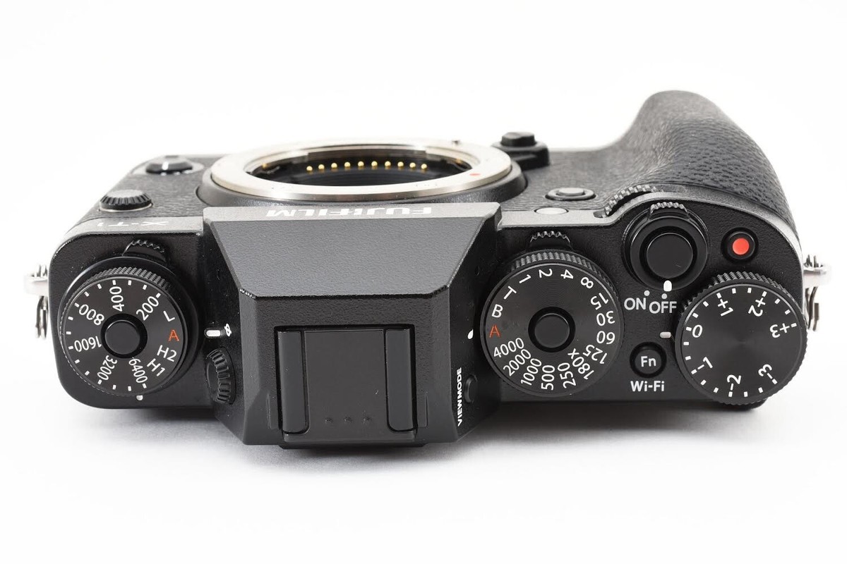 Fujifilm X-T1 16.3MP Mirrorless Digital Camera Body Set Made