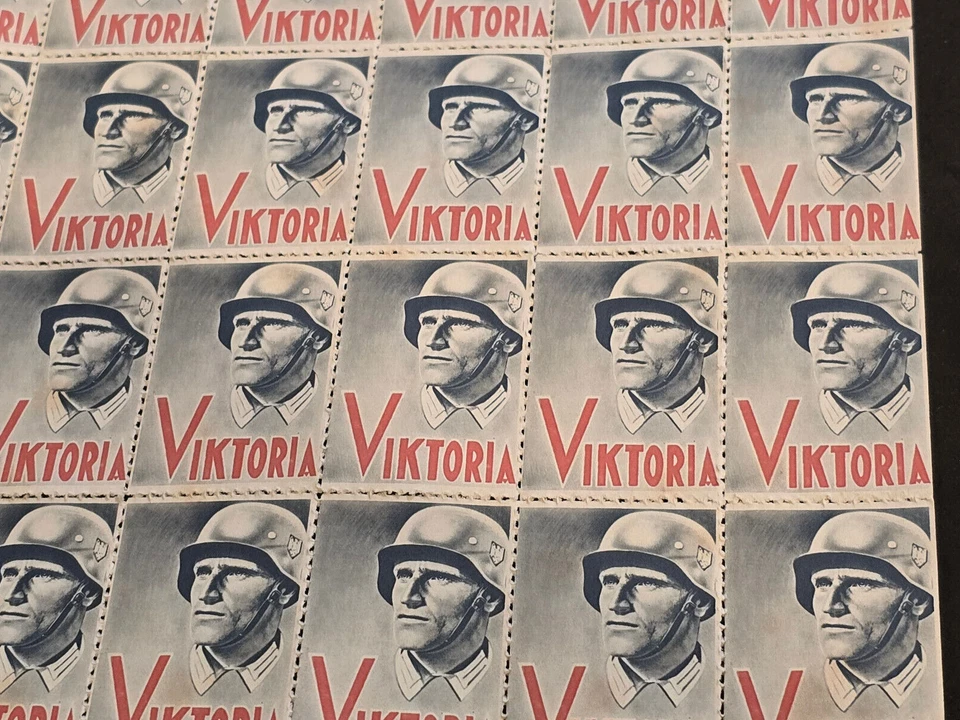 VICTORIA Alemania Nazi Tercer Reich CASCO DE ACERO SOLDADO Hoja Completa de Sellos Segunda Guerra Mundial Segunda Guerra Mundial Foto 2 de 4
