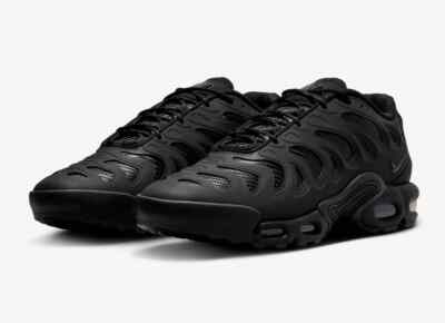 womens nike tn black