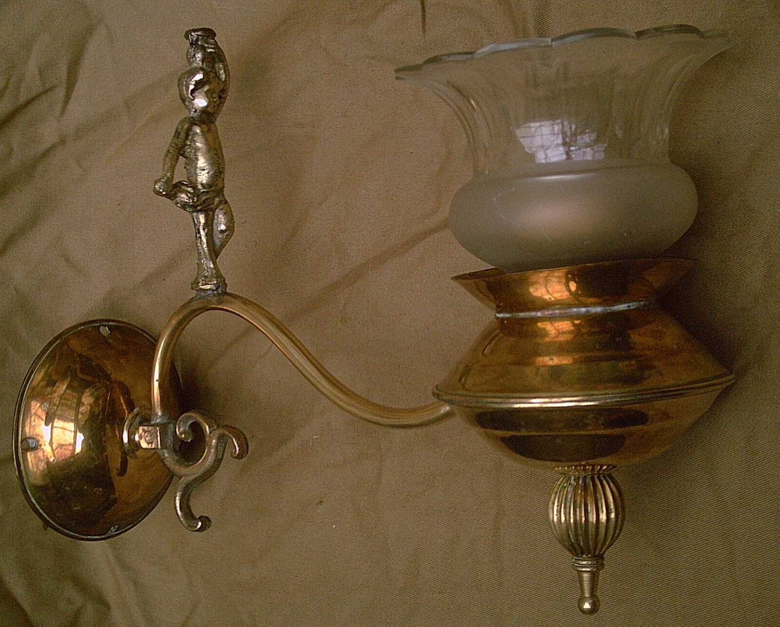 Picture 4 of 11