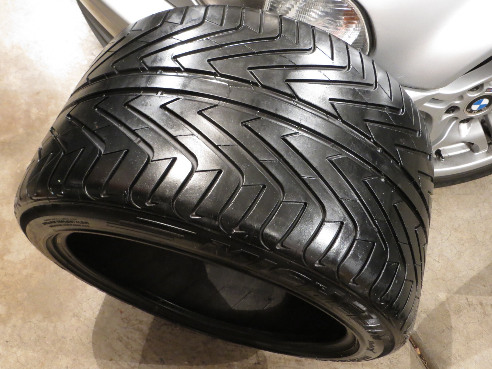 ALMOST NEW 1 ONE MICHELIN PILOT SPORT ORIGINAL C1 335/30ZR18 102Y 335 ...