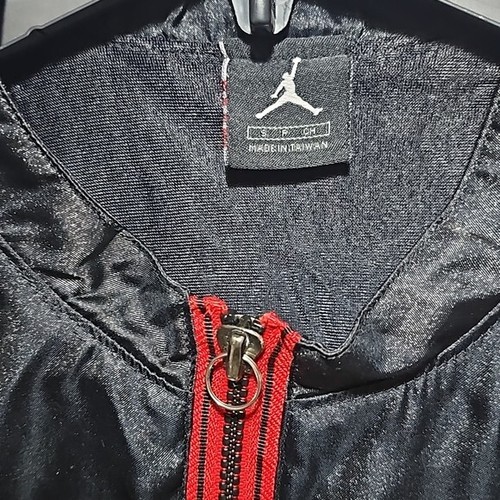 Jordan Vintage Nike Air Jordan Short Sleeve Black Red Full Zip Robe Small - Picture 3 of 7