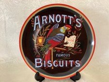 ARNOTT’S FAMOUS BISCUITS COLLECTOR PLATE 1994 “THE FAMOUS PARROT” PLATE NO F-869