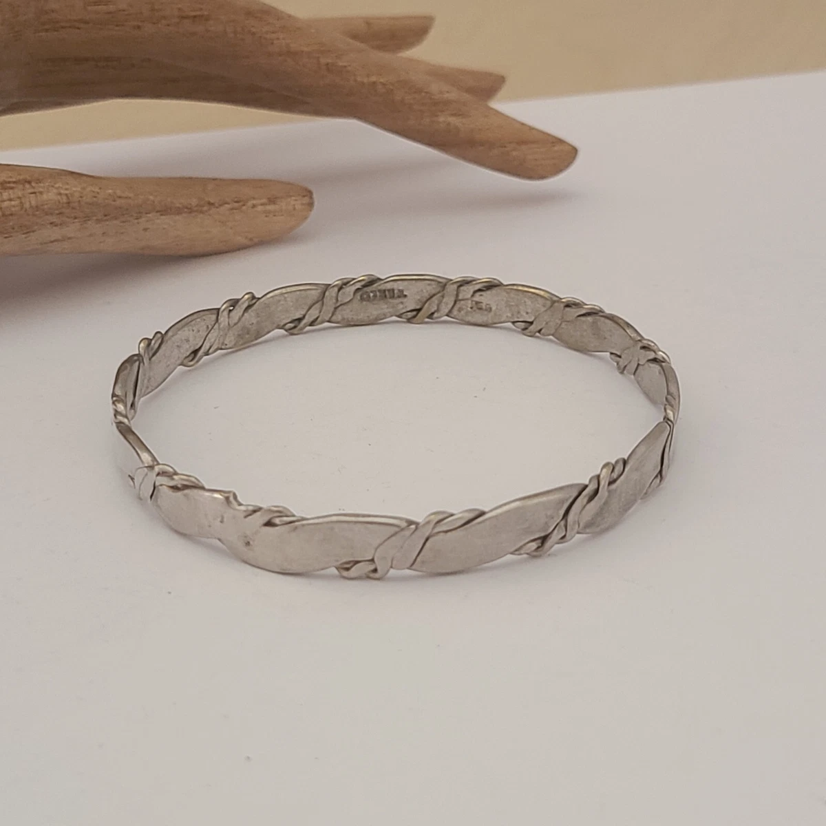VINTAGE TAXCO STERLING SILVER UNIQUE MODERNIST BANGLE BRACELET 8.25IN 925 TWIST