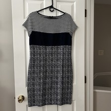 NWT ST. JOHN NAVY/CREAM KNIT DRESS size 6