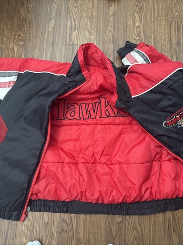 VINTAGE Atlanta Hawks Reversible Puffer Jacket Black Red XL 90’s - Picture 3 of 5