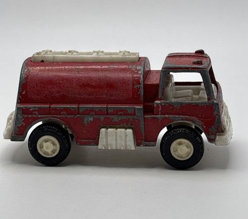 Vintage 1970 Tootsie Toy Metal Tanker Truck Diecast Plastic - Picture 3 of 7