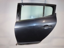 Porte arrière et accessoires Renault R18