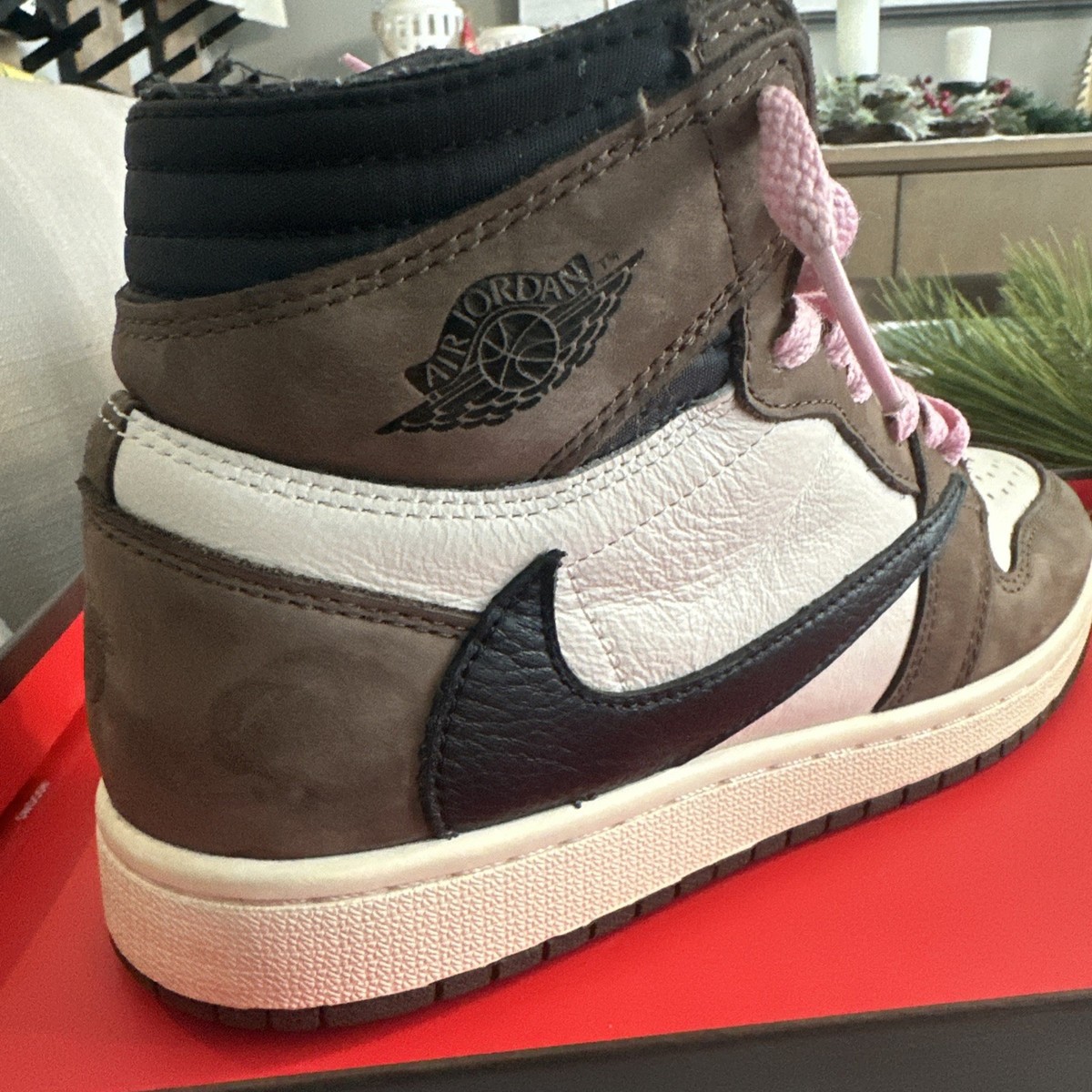 Nike Air Jordan 1 High OG TS SP Dark Mocha Cactus Jack CD4487-100