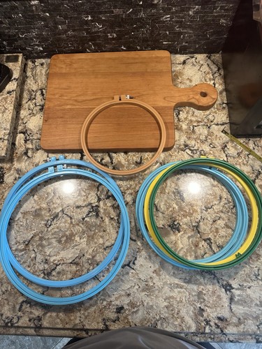 Vintage Plastic Embroidery Hoop Lot Multicolor 7” 8” 10” Made In USA Needlework - Picture 5 of 5