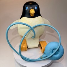 VINTAGE 1973 FISHER PRICE PERKY PENGUIN #786 USA MADE PULL TOY