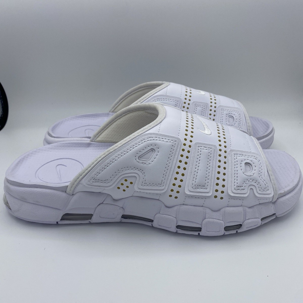 Nike Air More Uptempo Slide 茶/白　26cm Nike Air More Uptempo Slides – Classic & Stylish Footwear