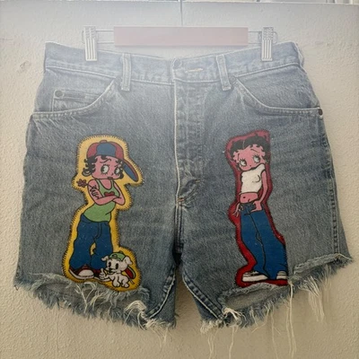 [VINTAGE 1996] Short en denim brodé trop mignon / Lee - Betty Boop / W29 RARE [ - Photo 1/4