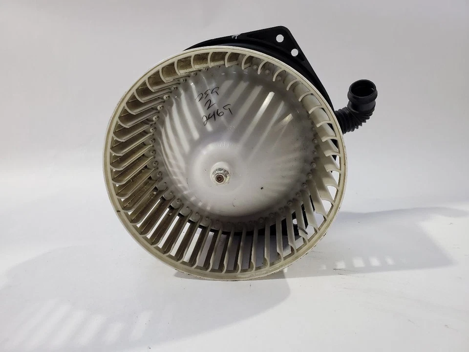 2016 2017 2018 Nissan Titan XD OEM Blower Motor - Image 4 of 4