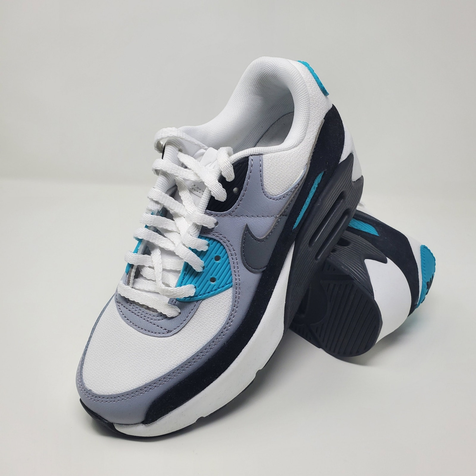 Nike Air Max 90 LV8 Men's Size 7 White Blue Athletic Shoes FD4328-103