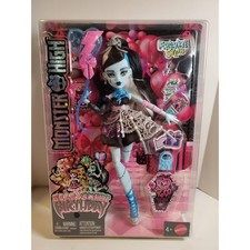 Monster High Scary Sweet Birthday - Frankie Stein  Doll & Accessories