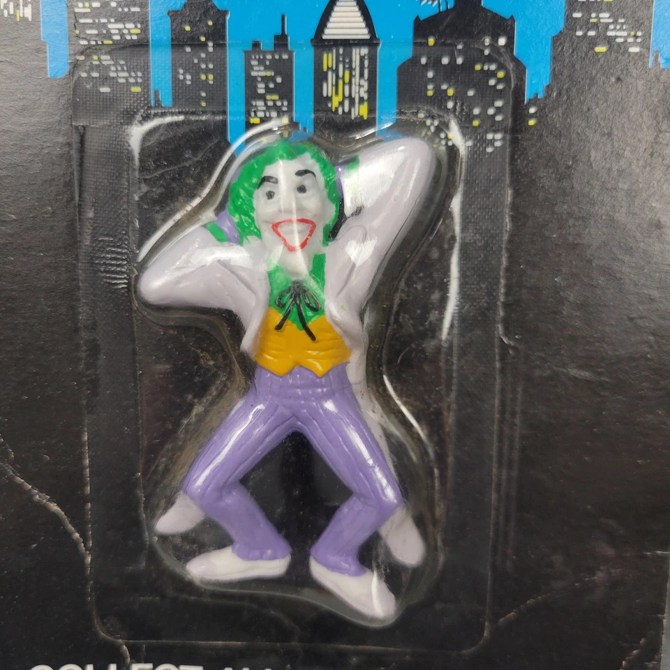 Lote de figuras de acción de Batman de colección Joker Robin Penguin años 80 DC Comics conjunto cardado Foto 4 de 4
