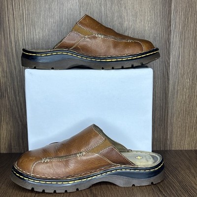 Dr. Martens Brown Leather Slip-On Clogs Dr. Martens: Brown San Mule Slip-on Loafers | SSENSE main image 3
